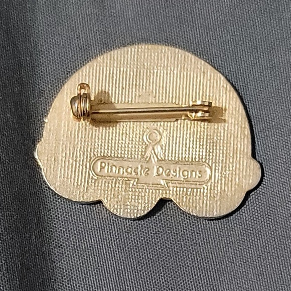 Vtg San Diego Rainbow Lapel Pin - Picture 2 of 2